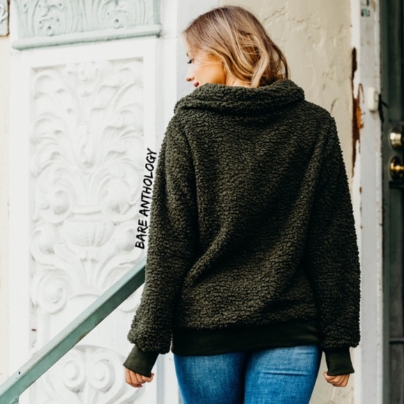 #11 Cozy Pocket Vegan Fur Teddy Sweater Top - Picture 4 of 6